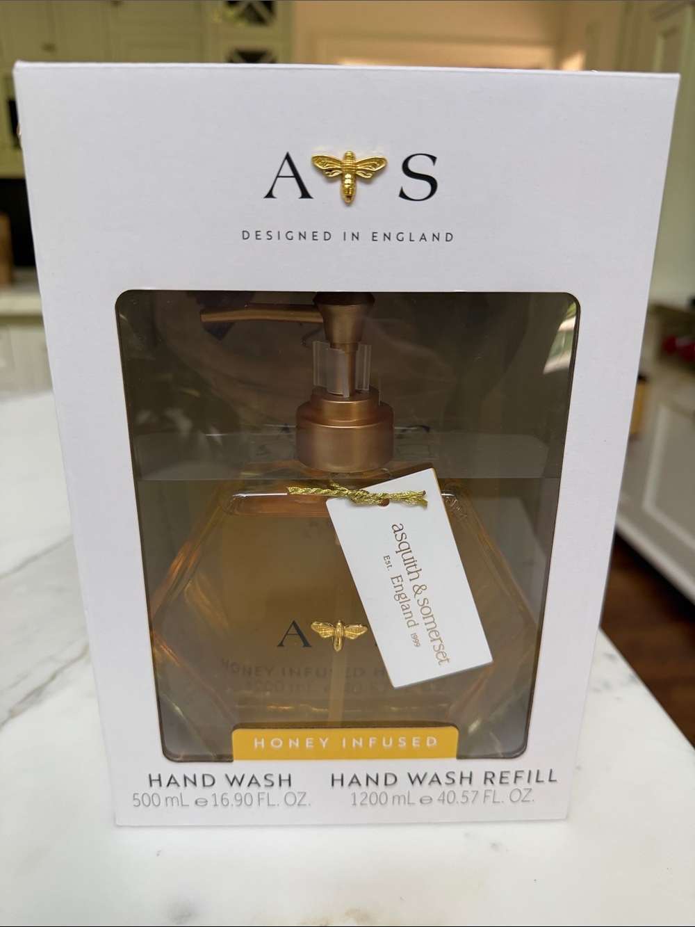 Asquith & Somerset Honey Infused Hand Wash Gold Bottle  16.9 oz & 40.57 refill